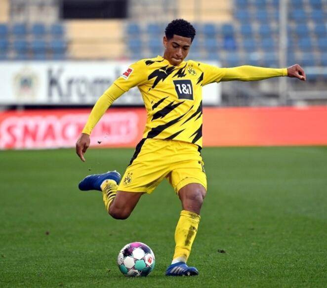 2025中乙官方最佳球员候选：彭啸、费尔南多领衔