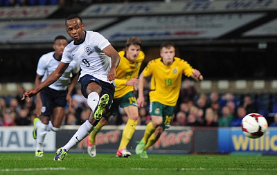 两球员结束联赛征程即赴国家队报到