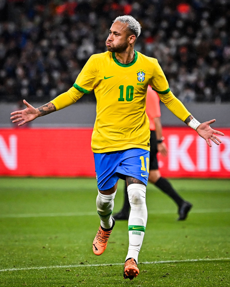 楚阿梅尼：我更喜欢踢6号位；阿隆索经常就后腰位置指导我