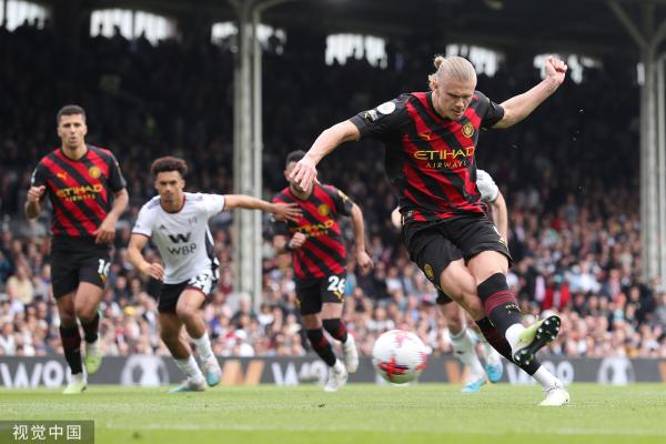 记者：阿森纳已告知水晶宫他们无意激活埃泽的解约金条款